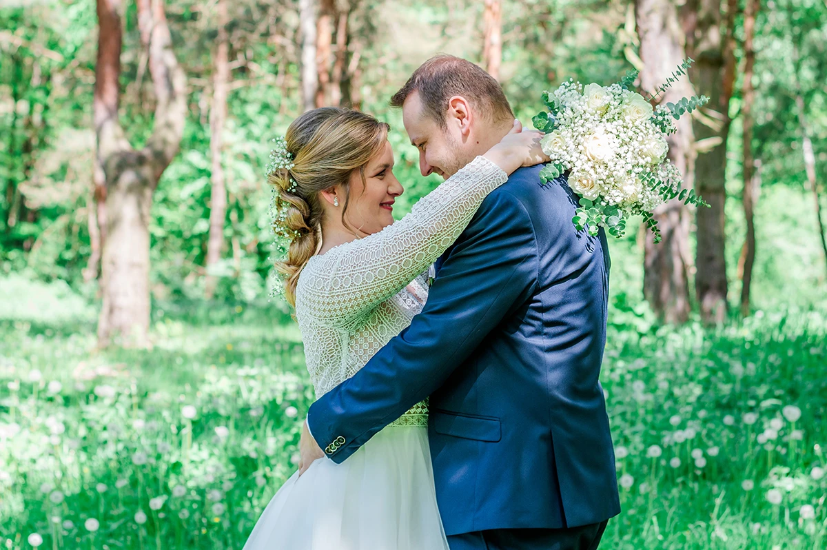 Svadobné portréty Ľubka a Matúš – svadobné fotenie v Prešove v prírode