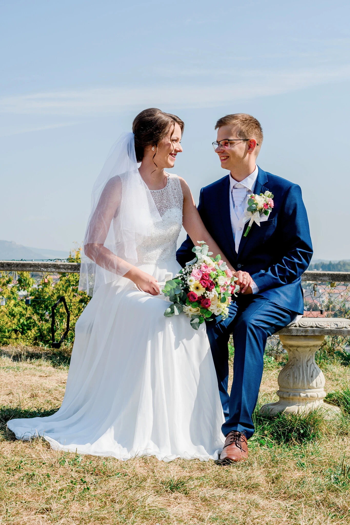romantický záber páru svadobné fotenie v Prešove